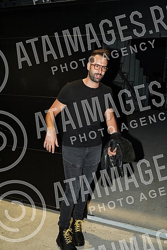 The Elar group, consisting of Anja Alac and Boris Bunjac, held a concert at the Summer Stage of the Belgrade Drama Theater.
Sastav Elar, koji cine Anja Alac i Boris Bunjac je odrzao koncert na Letnjoj sceni Beogradskog dramskog pozorista. The Elar group, consisting of Anja Alac and Boris Bunjac, held a concert at the Summer Stage of the Belgrade Drama Theater.
Sastav Elar, koji cine Anja Alac i Boris Bunjac je odrzao koncert na Letnjoj sceni Beogradskog dramskog pozorista.