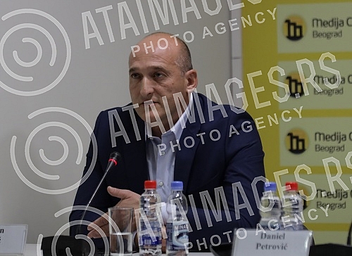 The National Organization of Romanians in Serbia held a press conference at the Media Center on the day when Romania celebrates its national holiday - the Day of Unification of Transylvania and the Romanian Principality, all over numerous insults on 