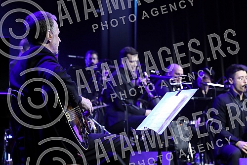 Organized by the Center of Belgrade Festivals (CEBEF) in the Kombank Hall was held a concert 