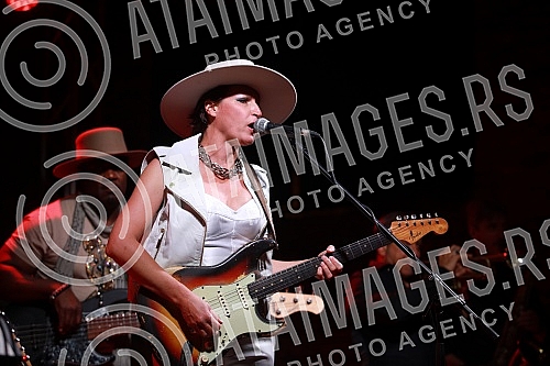 Famous blues guitarist and singer Ana Popovic performed with her band in Belgrade's Barutana, as part of a European tour promoting her latest album 