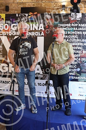 A press conference was held in the RTS Club on the occasion of the great jubilee, more than 50 years of pure rock and roll and the concert of the YU group at the Tasmajdan stadium.
U RTS Klubu je odrzana konferencija za medije povodom velikog jubile A press conference was held in the RTS Club on the occasion of the great jubilee, more than 50 years of pure rock and roll and the concert of the YU group at the Tasmajdan stadium.
U RTS Klubu je odrzana konferencija za medije povodom velikog jubile