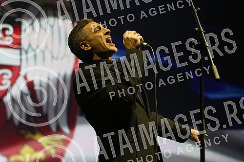 As part of the celebration of the Day of the Serbian Army, the Revue Orchestra and the Mixed Choir of the Art Ensemble of the Ministry of Defense Stanislav Binicki organized a concert in Kombank Hall.U okviru obelezavanja Dana Vojske Srbije, Revijs