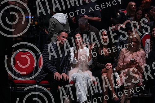 The 50th L'Oreal Belgrade Fashion Week closed with a fashion show of the VIgorÂ® collection of Igor Todorovic's atelier.Modnom revijom kolekcije VIgorÂ® ateljea Igora Todorovica zatvorena je 50. L'Oreal beogradska nedelja mode. 