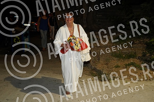 The Elar group, consisting of Anja Alac and Boris Bunjac, held a concert at the Summer Stage of the Belgrade Drama Theater.
Sastav Elar, koji cine Anja Alac i Boris Bunjac je odrzao koncert na Letnjoj sceni Beogradskog dramskog pozorista. The Elar group, consisting of Anja Alac and Boris Bunjac, held a concert at the Summer Stage of the Belgrade Drama Theater.
Sastav Elar, koji cine Anja Alac i Boris Bunjac je odrzao koncert na Letnjoj sceni Beogradskog dramskog pozorista.