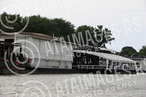 View of Belgrade from the river Sava.
Pogled na Beograd sa reke Save. View of Belgrade from the river Sava.
Pogled na Beograd sa reke Save.