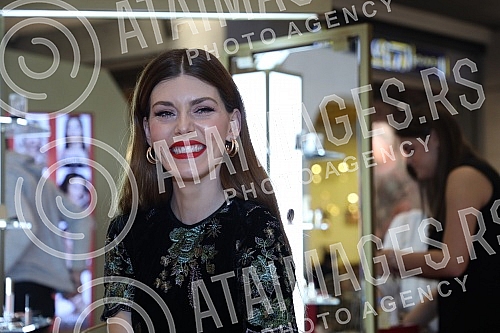 The well-known Italian brand KIKO Milano is organizing the first MAKE-UP MARATHON this weekend at the Gallery shopping center in Belgrade, and as part of today's event, actress Tamara Dragicevic and make-up artist Nena Ilic gave visitors tips on givi The well-known Italian brand KIKO Milano is organizing the first MAKE-UP MARATHON this weekend at the Gallery shopping center in Belgrade, and as part of today's event, actress Tamara Dragicevic and make-up artist Nena Ilic gave visitors tips on givi