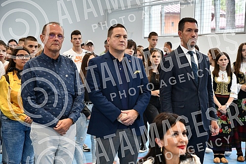 n the occasion of the beginning of the school year, the First Vice-President of the Government of Serbia and the Minister of Education, Science and Technological Development Branko Ruzic visited the n the occasion of the beginning of the school year, the First Vice-President of the Government of Serbia and the Minister of Education, Science and Technological Development Branko Ruzic visited the