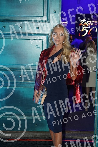 Zeljka Joksimovic's 50th birthday celebration was held at the Dorcoleta Club.Proslava 50. rodjendana Zeljka Joksimovic odrzana je u u klubu Dorcoleta.