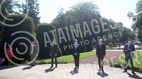 On the occasion of July 14, the national holiday of France, the ambassador of that country to Serbia, Jean-Louis Falconi, laid a wreath at the Monument of Gratitude to France on Kalemegdan.Povodom 14. jula, nacionalnog praznika Francuske, ambasador