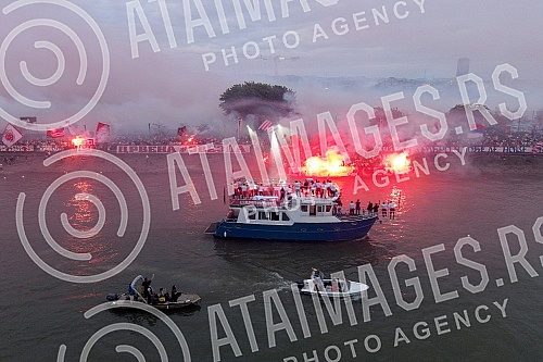Spectacular celebration of the 32nd title of Serbian champion, fans and football players of FC Red Star from a bird's eye view.Spektakularna proslava 32. titule sampiona Srbije navijaca i fudbalera FK Crvena zvezda iz pticje perspektive.