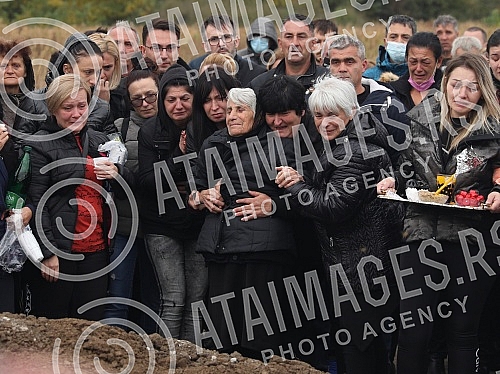 The Djokic family from Aleksinac, who were presumably killed between September 26 and 27 in the area of the village of Moravac, were seen off by relatives, neighbors, friends and priests from Goran's mother's house for eternal rest in the cemetery in The Djokic family from Aleksinac, who were presumably killed between September 26 and 27 in the area of the village of Moravac, were seen off by relatives, neighbors, friends and priests from Goran's mother's house for eternal rest in the cemetery in