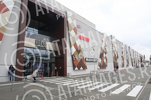 The opening of the new shopping center - BIG in Belgrade.Otvaranje novog Trznog centra - BIG u Beogradu. 