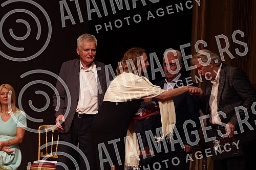 The ceremonial presentation of the 51st Golden Beocug Award and the Charter was held on the Grand Stage of the National Theater.Svecano urucenje 51. nagrade Zlatni Beocug i Povelje odrzano je  na Velikoj sceni Narodnog pozorista.
