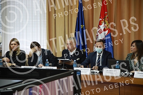 A session of the Working Group of the National Convention on the EU for Chapter 23 was held at the Palace of Serbia.U Palati Srbija odrzana je sednica Radne grupe Nacionalnog konventa o EU za Poglavlje 23.