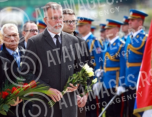 A state ceremony dedicated to the National Day of Remembrance of the Republic of Serbia for the victims of the Holocaust, genocide and other victims of fascism was held on the Coast of Jasenovac Victims.Drzavna ceremonija posvecena obelezavanju nac