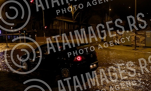 Plumbed water pipe in Pastroviceva street near the new shopping center Ada Moll.
Pukla vodovodna cev u Pastrovicevoj ulici kod novog trznog centra Ada Moll. Plumbed water pipe in Pastroviceva street near the new shopping center Ada Moll.
Pukla vodovodna cev u Pastrovicevoj ulici kod novog trznog centra Ada Moll.
