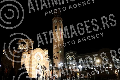 Bishop Jefrem of Banja Luka served the midnight Easter liturgy in the Church of Christ the Savior.Vladika banjalucki Ðefrem sluzio je ponocnu uskrsnju liturgiju  u Hramu Hrista Spasitelja.
