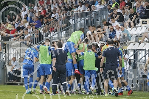 In the first match of the barrage to fill the Linglong Tire of the Serbian Super League, New Belgrade's IMT competed with the team from Novi Pazar at the FC Cukaricki stadium.Novobeogradski IMT je u prvom mecu baraza za popunu Linglong Tire Super l