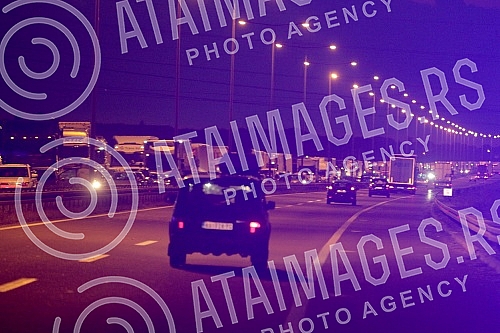 On the bypass around Belgrade, 3 km from the Surcin loop towards the Milos Veliki highway near the Obrenovac exit, a serious traffic accident occurred in which a truck and a car with Swiss license plates were involved, one person was killed and two w On the bypass around Belgrade, 3 km from the Surcin loop towards the Milos Veliki highway near the Obrenovac exit, a serious traffic accident occurred in which a truck and a car with Swiss license plates were involved, one person was killed and two w