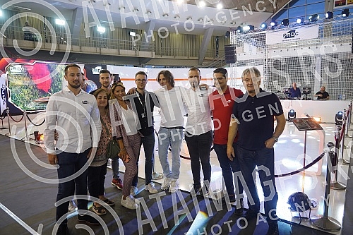 As part of the 64th International Fair of Technology and Technical Achievements at the Belgrade Fair, in Hall 3 at the PR-DC stand (Pink Research & Development Center), DJ Zex played music at the After Work Matinee.U okviru 64. Medjunarodnog sajma 