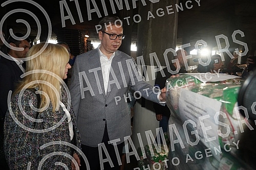 The President of the Republic of Serbia, Aleksandar Vucic, visited the warehouse of the Republic Directorate for Commodity Reserves - General Cargo Warehouse, Belgrade.Predsednik Republike Srbije Aleksandar Vucic obisao je skladista Republicke dire