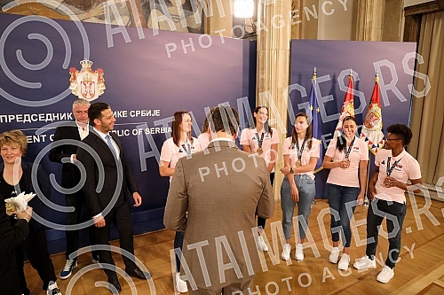 The President of Serbia, Aleksandar Vucic, received in the Presidency the women's basketball national team of Serbia, which won a gold medal at the European Championship.Predsednik Srbije Aleksandar Vucic primio je  u Predsednistvu zensku kosarkask