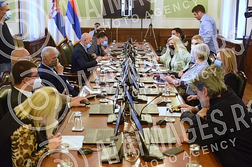 A session of the Committee on Education, Science and Technological Development and the Information Society was held in the House of the National Assembly.U Domu Narodne skupstine odrzana je sednica  Odbora za obrazovanje, nauku i tehnoloski razvoj 