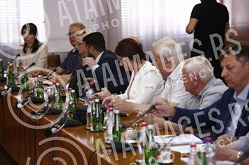 The session of the Coordination of National Minority Councils on the upcoming census was held at the Palace of Serbia, and was attended by representatives of national councils, the Ministry of Human and Minority Rights and Social Dialogue and the Rep
