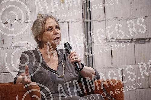The annual Katarina Preradovic award for professional integrity and excellence in journalism was held in Dorcol Square.U Dorcol placu je odrzana dodela godisnje nagrade Katarina Preradovic za profesionalni integritet i izuzetnost u novinarstvu