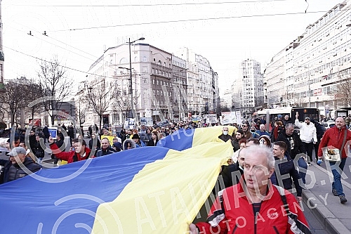A rally in support of Ukraine and against the dictatorship in Russia and Belarus was held on the Republic Square, organized by an informal group of the Russian, Ukrainian and Belarusian diasporas.Na Trgu Republike odrzan je skup podrske Ukrajini i 