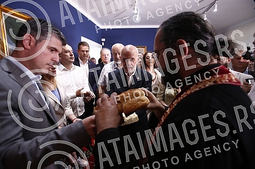 The movement for the renewal of the Kingdom of Serbia by Vojislav Mihailovic marked the party's Patron saint day - Vidovdan.Pokret obnove Kraljevine Srbije Vojislava Mihailovica obelezio je stranacku Slavu - Vidovdan