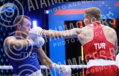 2021 Olympic Boxing World Championships - Stark Arena. Round 32, Light Heavyweight (80kg), Kaan Aykutsun(Turkey) (RED) vs Vladimir Mironchikov (Serbia).Svetsko prvenstvo u olimpijskom boksu 2021 - Stark arena.