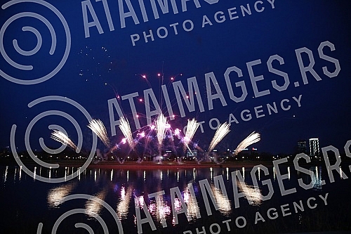 The celebration of the beginning of the Chinese New Year - the year of the tiger began with a festive fireworks display at 5 pm (ie at midnight Beijing time) on the Sava Promenade, in front of the Belgrade Gallery.Obelezavanje pocetka Kineske nove 