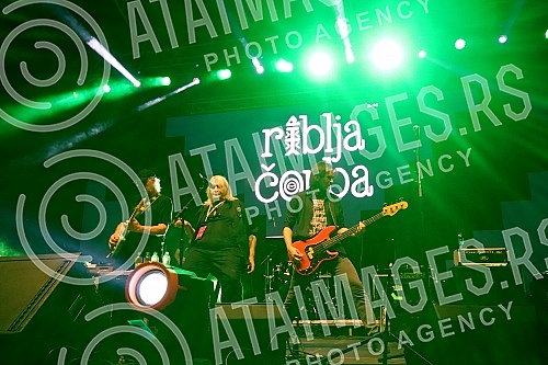The performance of the group Riblja corba at the Banja Luka Music Days, which due to the epidemiological situation and the measures currently in force, took place at the concert venue of the Aquana Water Park.Nastup grupe Riblja corba na Banjalucki