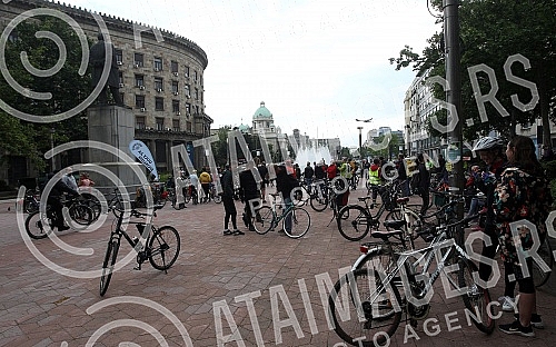 Belgrade cyclists held a protest ride - 109. Critical mass called 