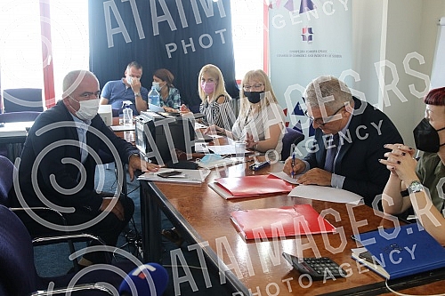 Public opening of bids for the purchase of BIP brewery.Javno otvaranje ponuda za kupovinu pivare BIP.