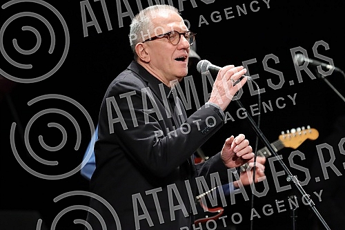 A concert in honor of the legendary drummer Dragoljub Djuricic, the man with the biggest smile on the domestic music scene, was held at the Atelier 212 theater.Koncert u cast legendarnog bubnjara Dragoljuba Djuricica, coveka sa najvecim osmehom na 