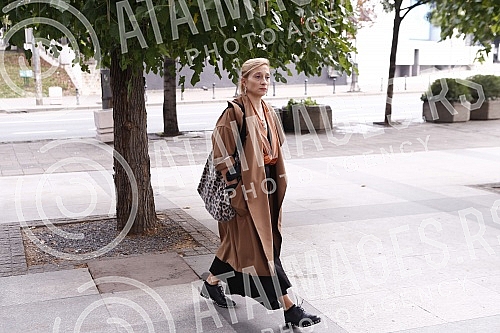 The commemoration of Branko Cvejic, in agreement with the family, was held in the Yugoslav Drama Theatre.
Komemoracija Branku Cvejicu, u dogovoru sa porodicom, odrzana je u u Jugoslovenskom dramskom pozoristu. The commemoration of Branko Cvejic, in agreement with the family, was held in the Yugoslav Drama Theatre.
Komemoracija Branku Cvejicu, u dogovoru sa porodicom, odrzana je u u Jugoslovenskom dramskom pozoristu.