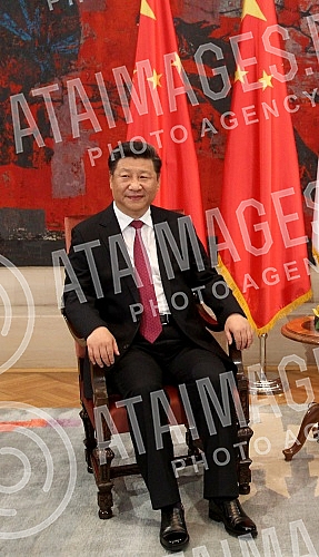 The second day of the visit of the President of China Xi Jinping's continued in the Palace of Serbia.Drugi dan posete predsednika Kine Si Djinping nastavio se svecanim docekom ispred Palate Srbija.
