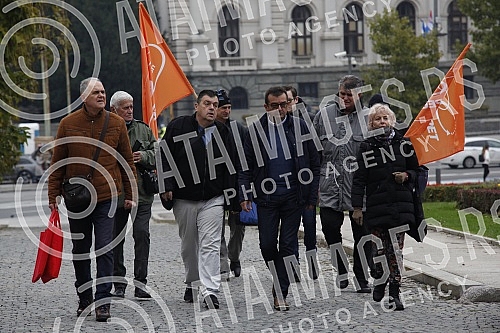 In front of the Belgrade City Assembly, the Movement for Reversal 