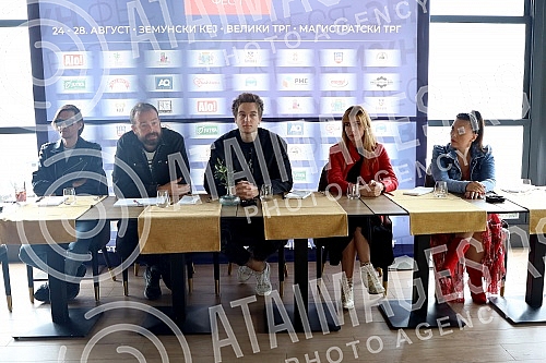 Press conference on the occasion of the seventh edition of the Zemun Fest was held in the Venezia restaurant in Zemun.Konferencija za medije povodom sedmog izdanja Zemun festa odrzana je u restoranu Venecija u Zemunu. 