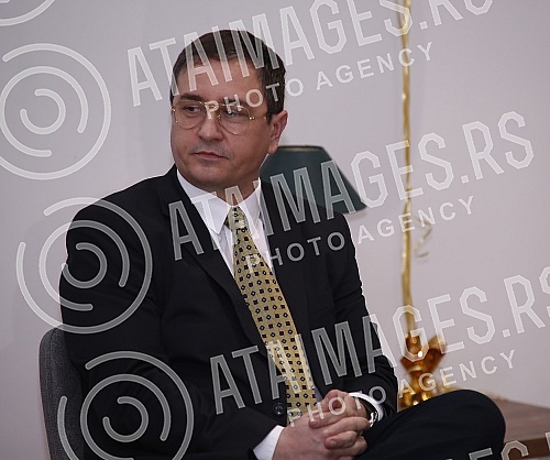 A press conference was held at the RTS Club on the occasion of the presentation of the new, jubilee 85th season of the RTS Symphony Orchestra.
U RTS klubu je odrzana konferencija za medije povodom predstavljanja nove, jubilarne 85. sezone Simfonijsk A press conference was held at the RTS Club on the occasion of the presentation of the new, jubilee 85th season of the RTS Symphony Orchestra.
U RTS klubu je odrzana konferencija za medije povodom predstavljanja nove, jubilarne 85. sezone Simfonijsk