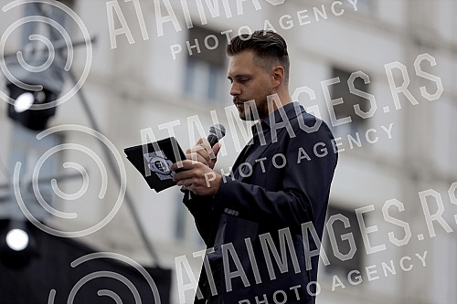 Celebrating World Boxing Day with a class of Roy Jones Jr. at Republic Square.Obelezavanje Svetskog dana boksa uz cas Roj Dzonsa Juniora na Trgu republike.