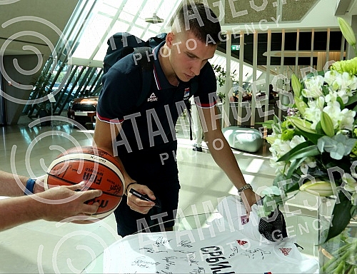 Press conference on the departure of the senior men's national team of Serbia to the World Cup in China.Konferencija za medije u hotelu Crown Plaza povodom odlaska seniorske muske reprezentacije Srbije na Svetsko prvenstvo u Kinu. 