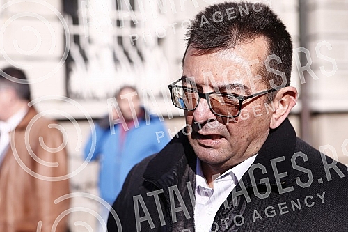 On the fourth anniversary of the murder of Oliver Ivanovic, citizens and opposition leaders gathered in front of the Presidency of the Republic of Serbia, and then went for a walk along the route to the Church of St. Mark under the slogan 
