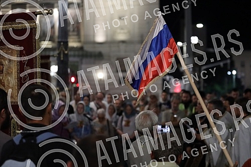 12. The Vidovdan liturgy with the blessing of His Eminence the Bishop of Raska and Prizren in exile G. G. Ksenofont began with a gathering at the monument to Prince Mihailo, where the Akathist was consecrated to the Holy Great Martyr Prince Lazar, an