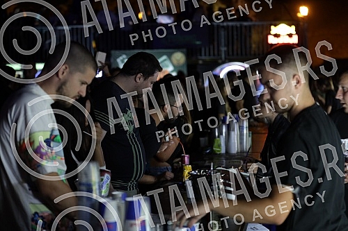 The long-awaited Matinée Fest will host the world's biggest stars of the electronic music scene from August 26 to 28, at the Kalemegdan Fortress, near Pobednik. Dugo ocekivani festival Matinée Fest od 26. do 28. avgusta ugostice najvece svetske zve