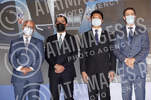 The contractual agreement for the Project of infrastructure construction and filling of the plateau for the metro depot in Makisko polje in Belgrade was signed in the ceremonial hall of the Old Palace.Ugovorni sporazum za Projekat izgradnje infrast