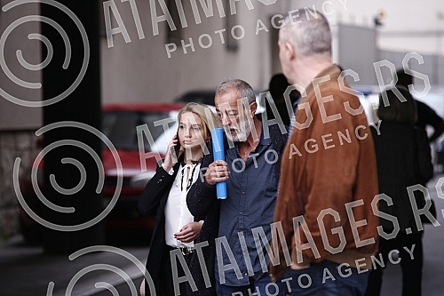 The owner of the acting school, Miroslav Aleksic, is accused of multiple rapes and sexual harassment of his school's students, in front of the First Basic Court.Vlasnik skole glume Miroslav Aleksic, optuzen za vise silovanja i polnih uznemiravanja 