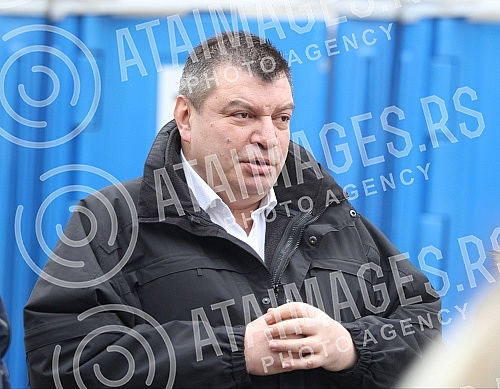 Aleksandar Vulin - Labor Minister, Nebojsa Stefanovic - Interior Minister Zoran Djordjevic - Defence Minister Miroslav Cuckovic - Obrenovac Mayor visited the temporary reception center for migrants.Aleksandar Vulin - ministar za rad, Nebojsa Stefano